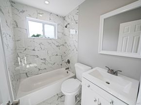 192 W 18th Street, Deer Park NY 11729