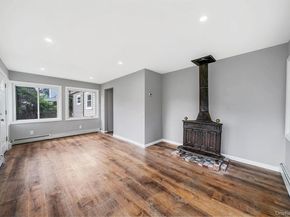 192 W 18th Street, Deer Park NY 11729