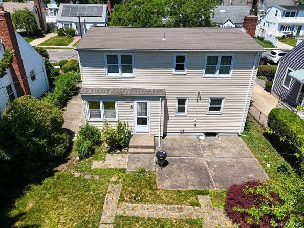 9 Robert Street, Hicksville NY 11801
