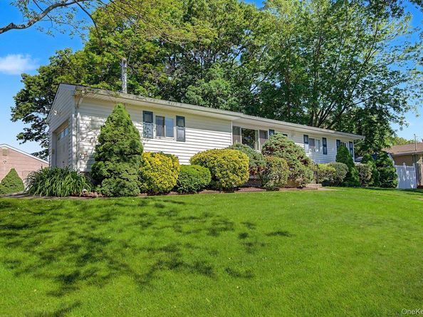 470 Ontario Street, Ronkonkoma NY 11779