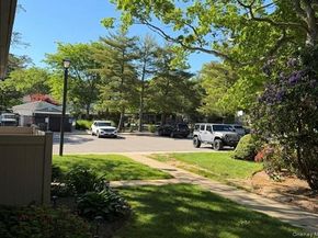 214 Springmeadow Drive I, Holbrook NY 11741