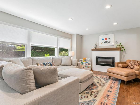 3 Walnut Place, Huntington NY 11743
