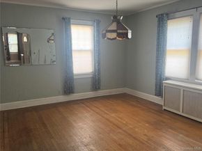 5 York Place, Merrick NY 11566