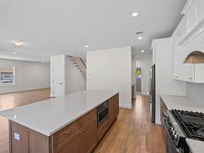 5 Jersey Avenue, Miller Place NY 11764