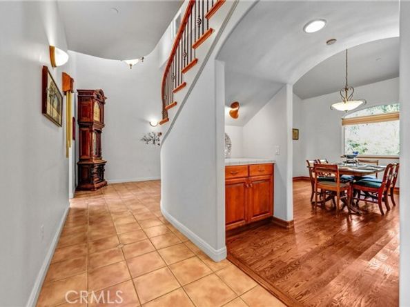 10345 McBroom Street, Sunland (los Angeles) CA 91040