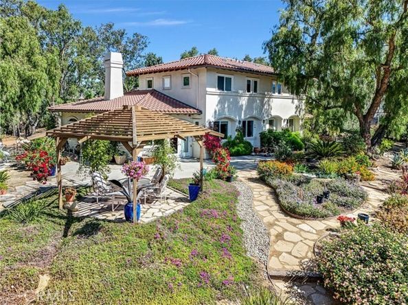 10345 McBroom Street, Sunland (los Angeles) CA 91040