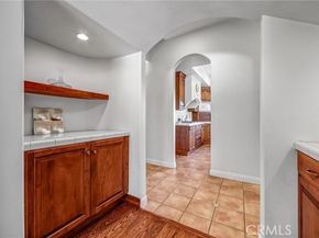 10345 McBroom Street, Sunland (los Angeles) CA 91040