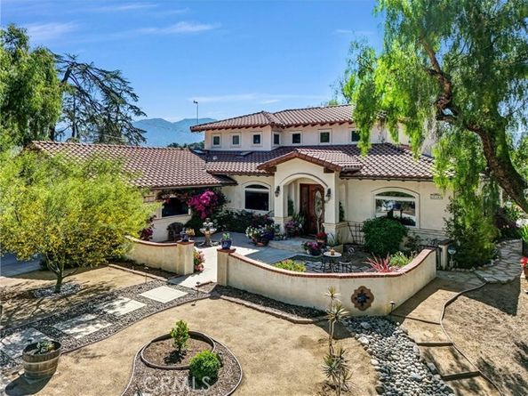 10345 McBroom Street, Sunland (los Angeles) CA 91040
