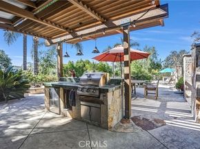 10345 McBroom Street, Sunland (los Angeles) CA 91040