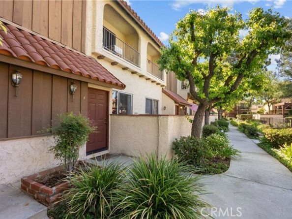 19545 Sherman Way 74, Reseda (los Angeles) CA 91335