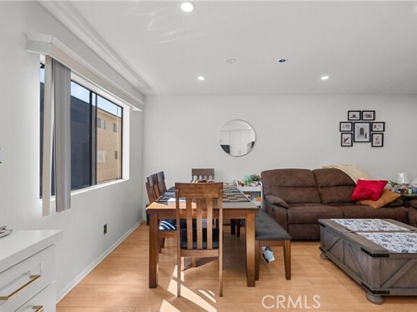 19545 Sherman Way 74, Reseda (los Angeles) CA 91335