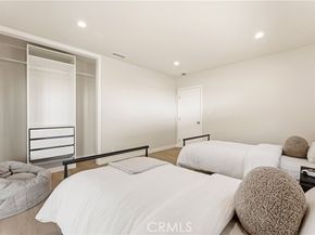 9324 Elben Avenue, Sun Valley (los Angeles) CA 91352