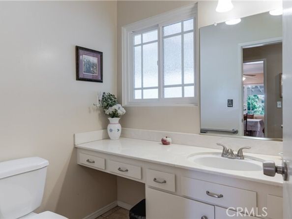 23200 Justice Street, West Hills (los Angeles) CA 91304