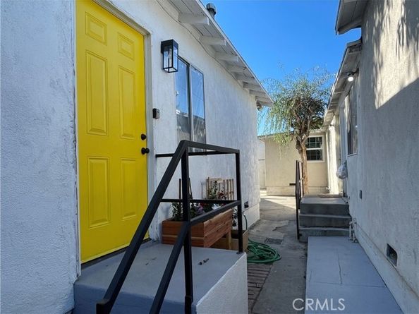 211 E Eagle Street, Long Beach CA 90806
