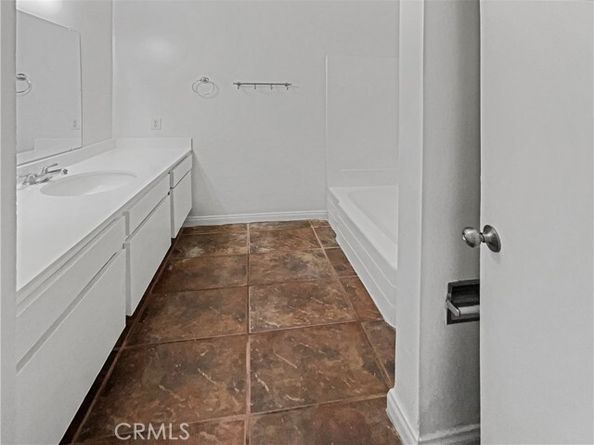 8800 Cedros Avenue 209, Panorama City (los Angeles) CA 91402