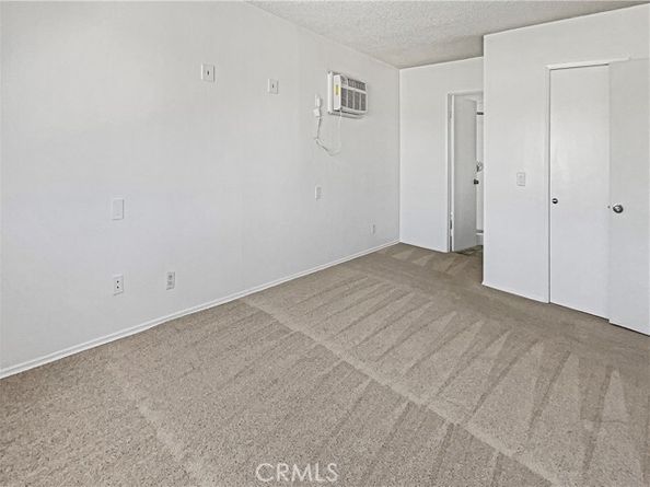 8800 Cedros Avenue 209, Panorama City (los Angeles) CA 91402
