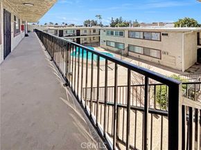 8800 Cedros Avenue 209, Panorama City (los Angeles) CA 91402