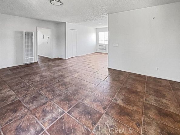 8800 Cedros Avenue 209, Panorama City (los Angeles) CA 91402