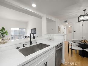 9714 Sepulveda 217, North Hills (los Angeles) CA 91343