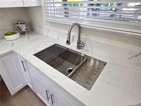 14007 Parthenia, Panorama City (los Angeles) CA 91402