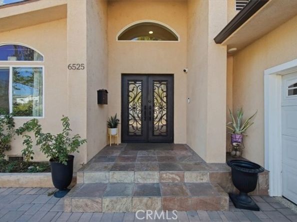 6525 Mary Ellen, Los Angeles CA 91401