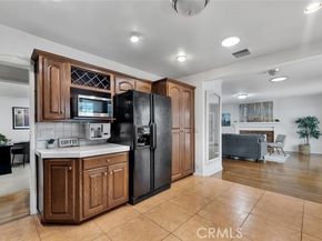 10202 Roscoe Boulevard, Sun Valley (los Angeles) CA 91352