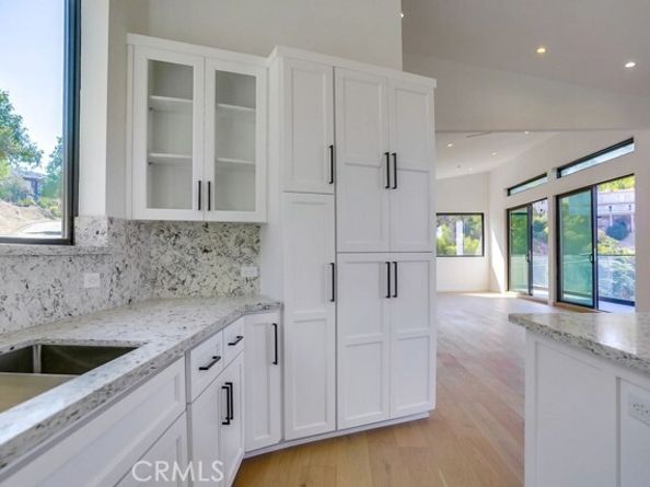 8366 Hillcroft Drive, West Hills (los Angeles) CA 91304
