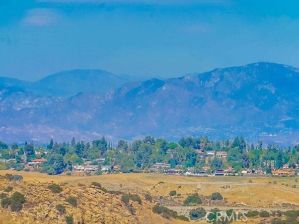 8366 Hillcroft Drive, West Hills (los Angeles) CA 91304