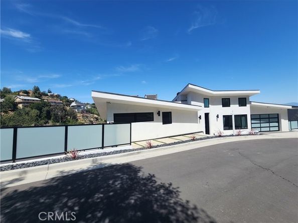 8366 Hillcroft Drive, West Hills (los Angeles) CA 91304