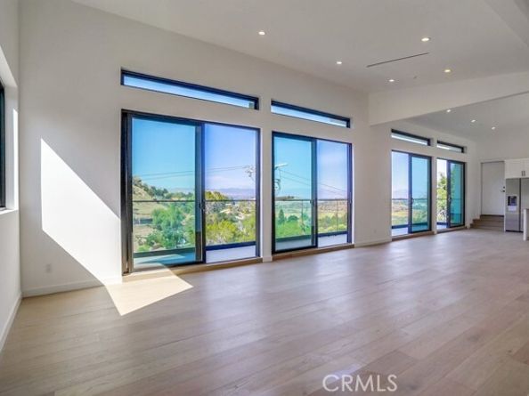 8366 Hillcroft Drive, West Hills (los Angeles) CA 91304