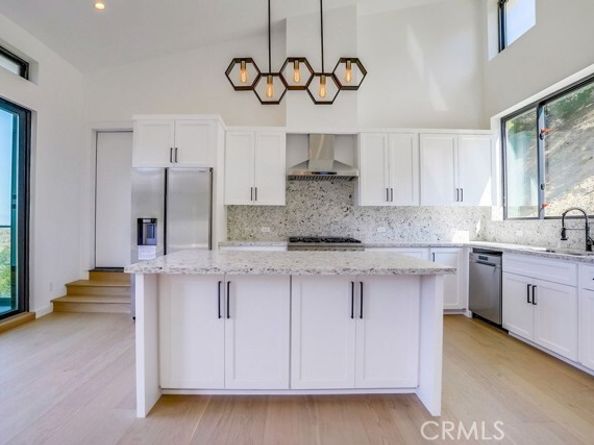 8366 Hillcroft Drive, West Hills (los Angeles) CA 91304