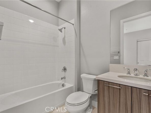 20637 W Hummingbird, Porter Ranch (los Angeles) CA 91326