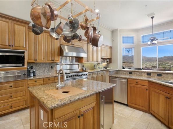 66 Panorama, Laguna Hills CA 92679