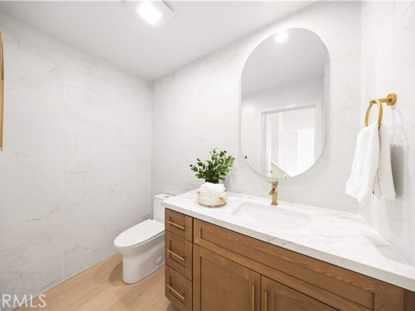 2427 Vista Nobleza, Newport Beach CA 92660