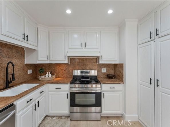 22718 Via Castilla, Lake Forest (el Toro) CA 92630