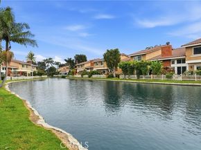 7906 Seawall, Huntington Beach CA 92648