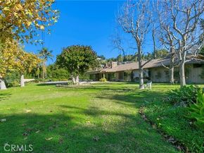 1501 La Loma, Tustin CA 92705