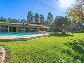 1501 La Loma, Tustin CA 92705