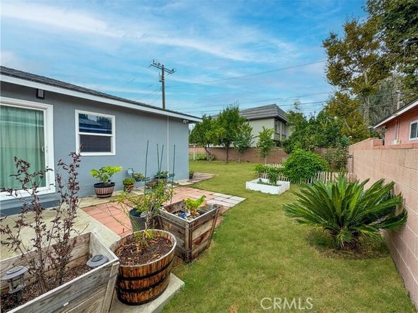 17715 Canehill, Bellflower CA 90706