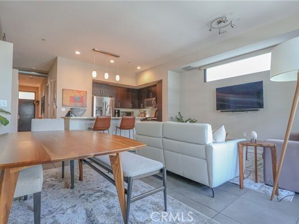 133 The Promenade 334, Long Beach CA 90802
