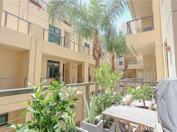 133 The Promenade 334, Long Beach CA 90802