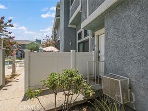 15106 Nordhoff Street 29, North Hills (los Angeles) CA 91343