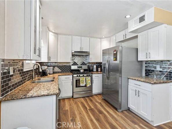 15106 Nordhoff Street 29, North Hills (los Angeles) CA 91343