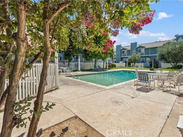 15106 Nordhoff Street 29, North Hills (los Angeles) CA 91343