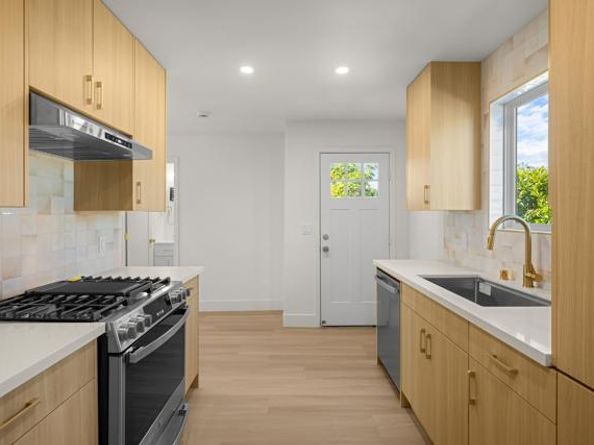 1728 Vesta st, San Diego CA 92113