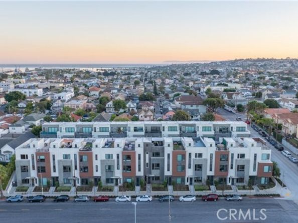 273 W 8th Street, San Pedro (los Angeles) CA 90731
