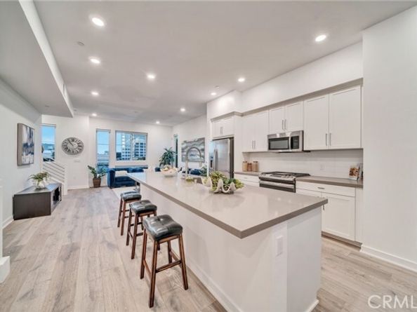 273 W 8th Street, San Pedro (los Angeles) CA 90731
