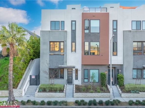 273 W 8th Street, San Pedro (los Angeles) CA 90731
