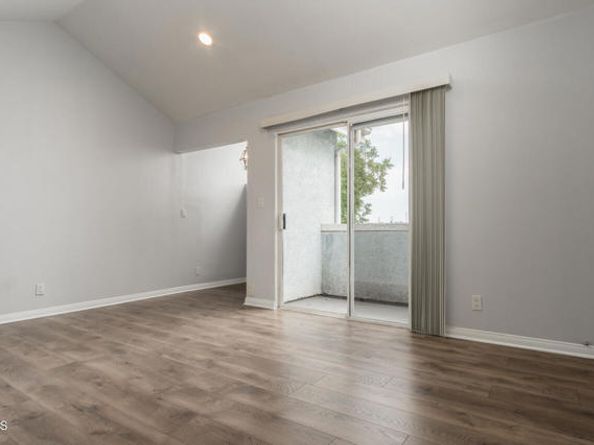 9216 Tobias Avenue 22, Panorama City (los Angeles) CA 91402
