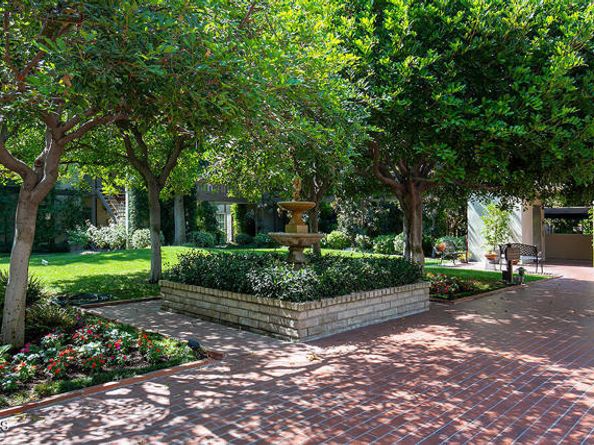 252 Palmetto Drive, Pasadena CA 91105
